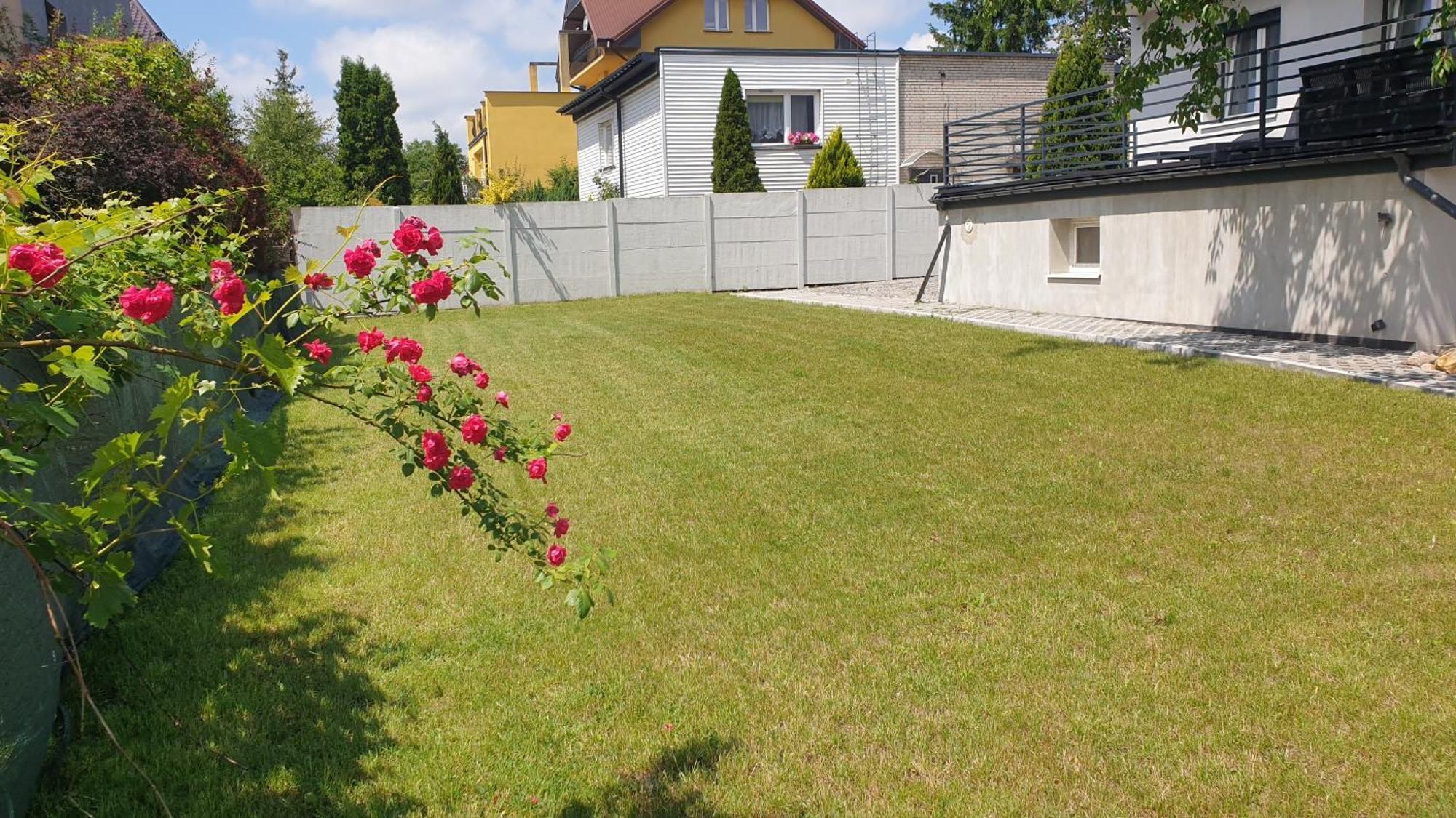 קילצה Apartament W Centrum Kielc Z Prywatnym Parkingiem מראה חיצוני תמונה